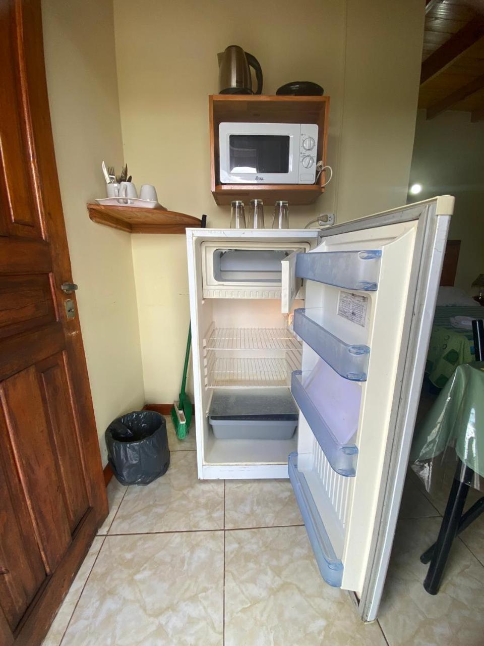 Apartamentos Centricos Пуэрто-Игуасу Экстерьер фото