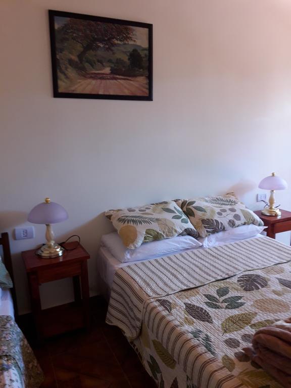 Apartamentos Centricos Пуэрто-Игуасу Экстерьер фото